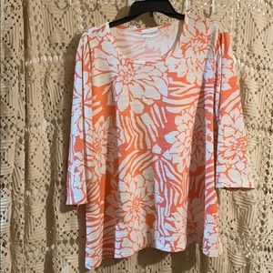Sale 2X coral and white floral shirt